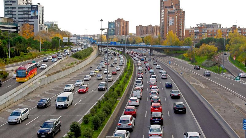 El Ayuntamiento de Madrid prolonga al jueves el protocolo por contaminación que limita la velocidad en la M-30