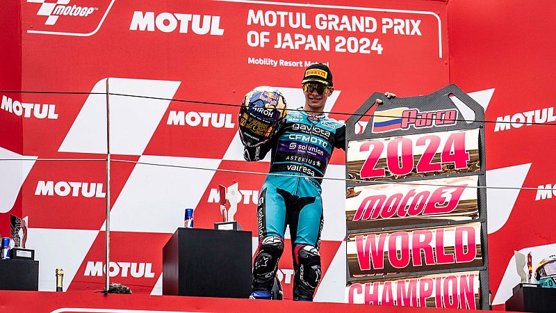 Las claves del campeón del mundo de Moto3, David Alonso: humildad, fe y una emotiva carta antes de la carrera