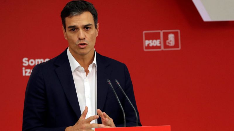 Sánchez apoya activar el 155 y pacta con Rajoy abrir la reforma constitucional en seis meses