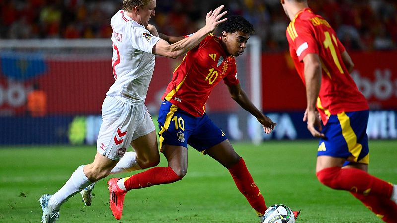 Zubimendi desatasca a España ante Dinamarca y ata el liderato de grupo en la UEFA Nations League