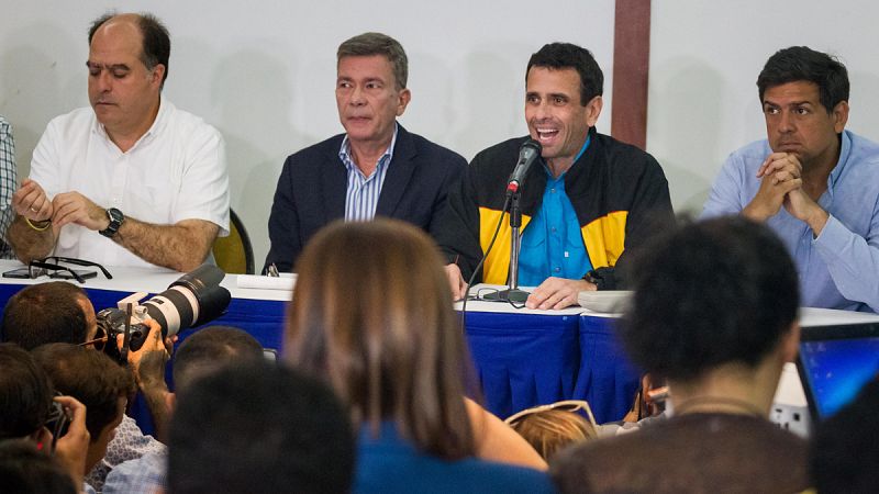 La oposición venezolana denuncia la reubicación de centros de voto en sus feudos