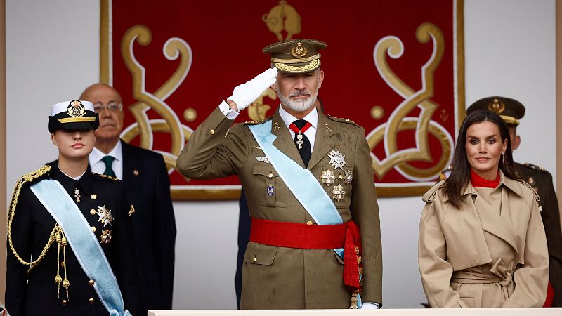 Día de la Fiesta Nacional, en directo: los reyes se trasladan al Palacio Real para ofrecer su tradicional recepción