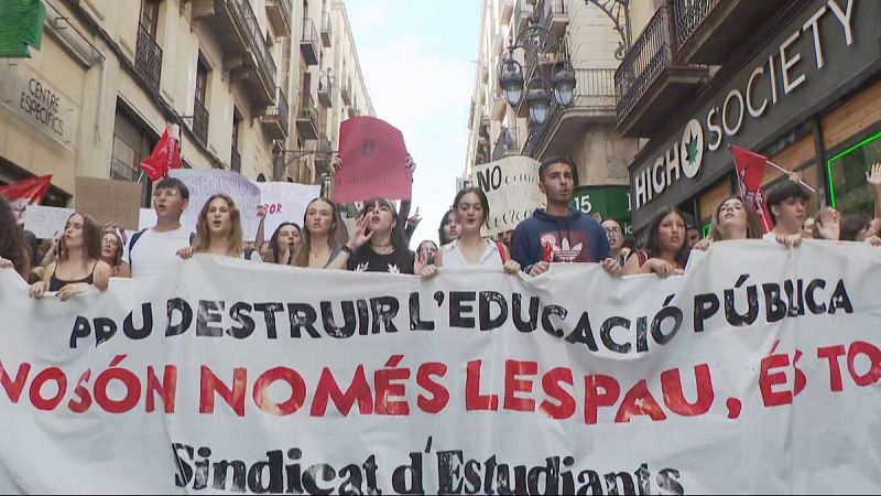 Els estudiants d'ESO, batxillerat i FP, en vaga per les noves PAU