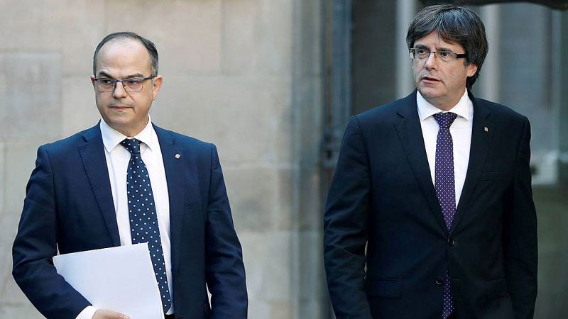 Puigdemont "no se moverá" en el plazo dado por Rajoy: "La rendición no forma parte de nuestro escenario"