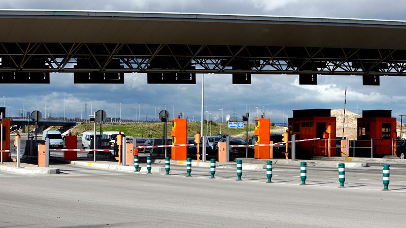 El Gobierno comunica a Bruselas que a principios de 2018 pagará más de 2.000 millones por las autopistas quebradas