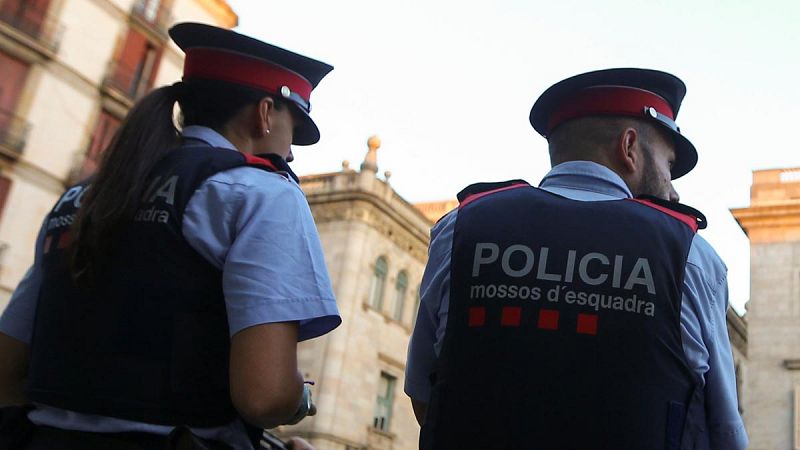 Los Mossos ordenan una investigación para saber qué hicieron sus agentes durante el 1-O