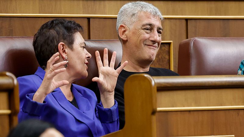 Los reproches marcan el debate en el Congreso por la ley del PP para vetar a los etarras en las listas electorales