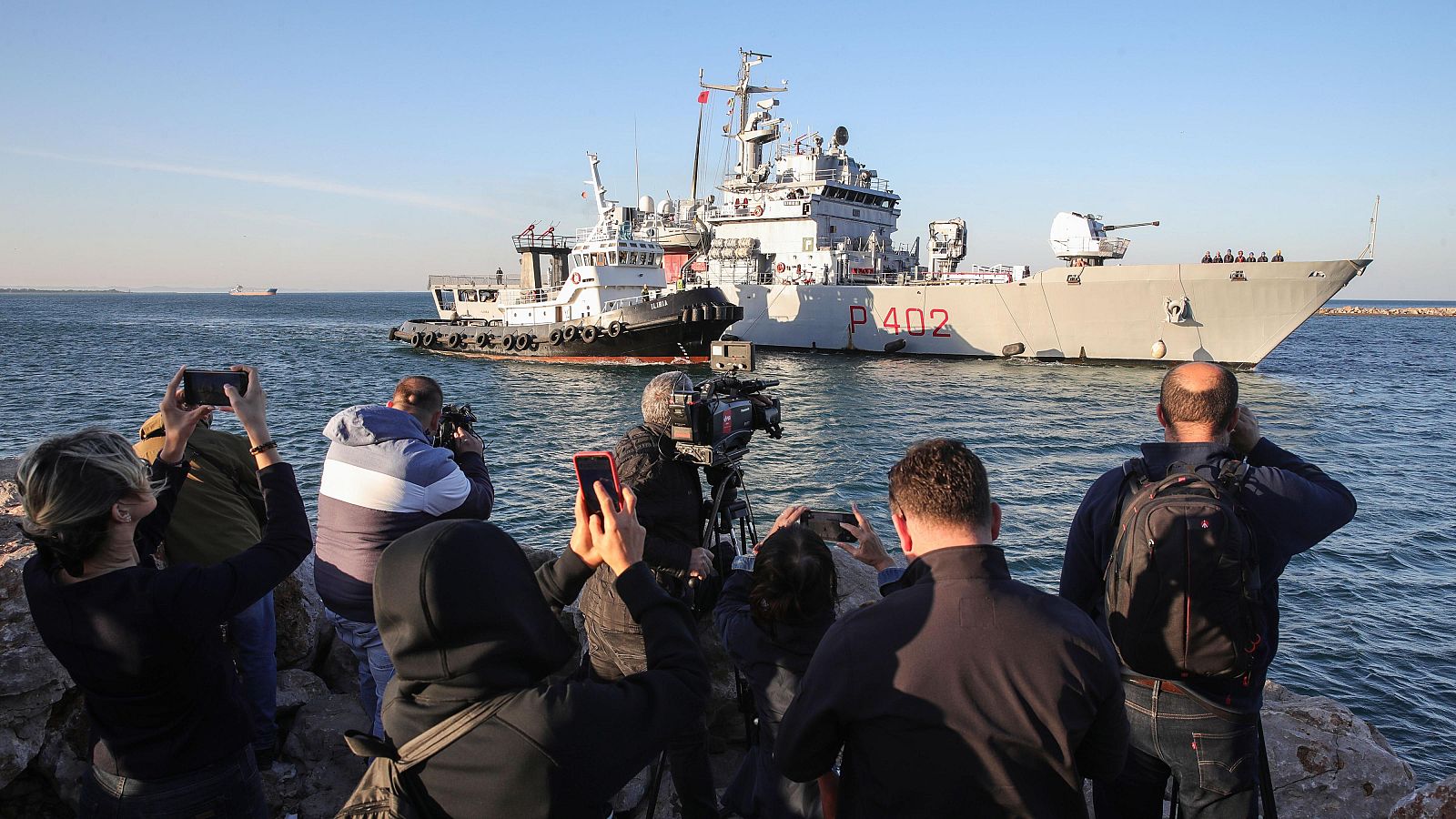 Dudas legales sobre los centros de migrantes en Albania | Ver