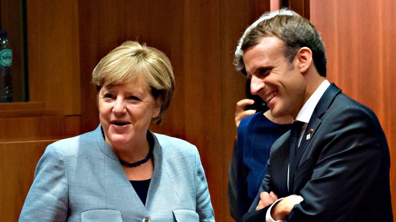Merkel y Macron respaldan la postura de Rajoy en la crisis de Cataluña durante la cumbre europea
