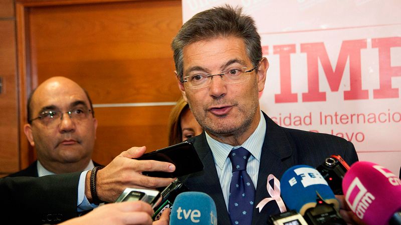 Catalá afirma que "no hay alternativa" al artículo 155 pese a "los llamamientos al diálogo"