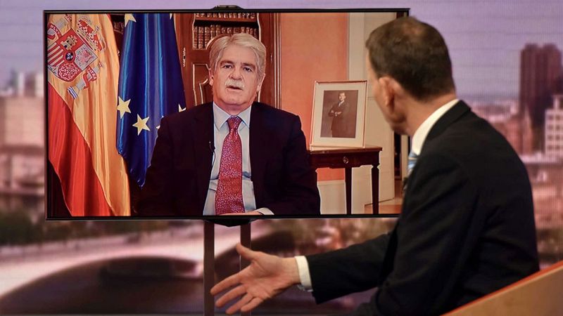 Dastis asegura que el Gobierno busca "restaurar la normalidad y la unidad por el bien de todos los catalanes"