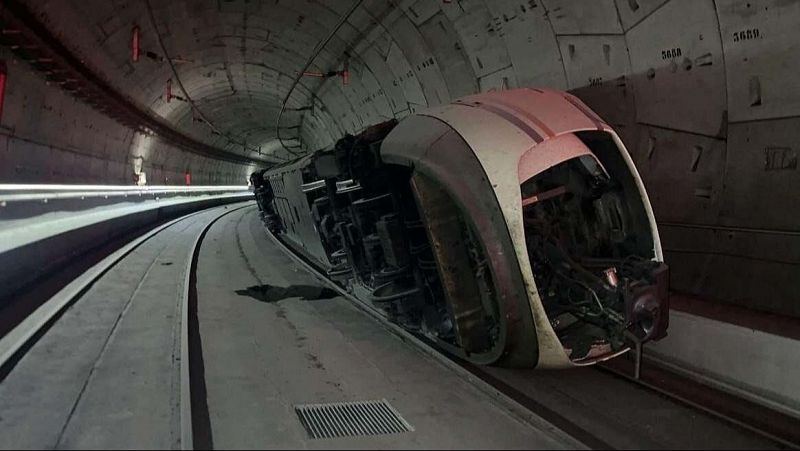 Puente afirma que se hizo descarrilar el tren en el túnel de Madrid "por seguridad": "Se evitó cualquier riesgo en Atocha"