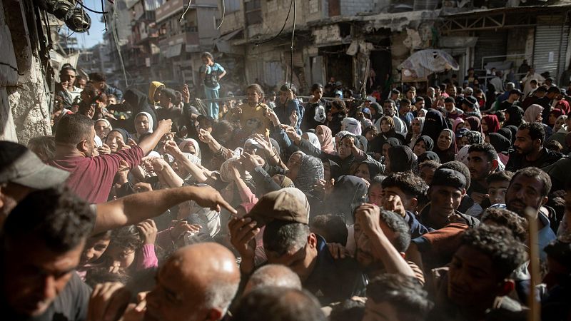 Israel ataca otra escuela con desplazados en Gaza y mata al menos a 17 personas, la mayoría niños y ancianos