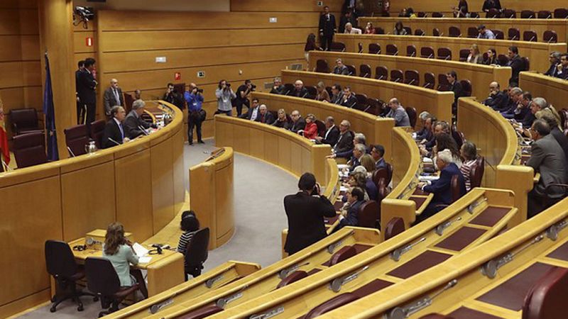 El Senado convoca a Puidgemont a un "cara a cara" con el Gobierno para defender su postura ante el 155