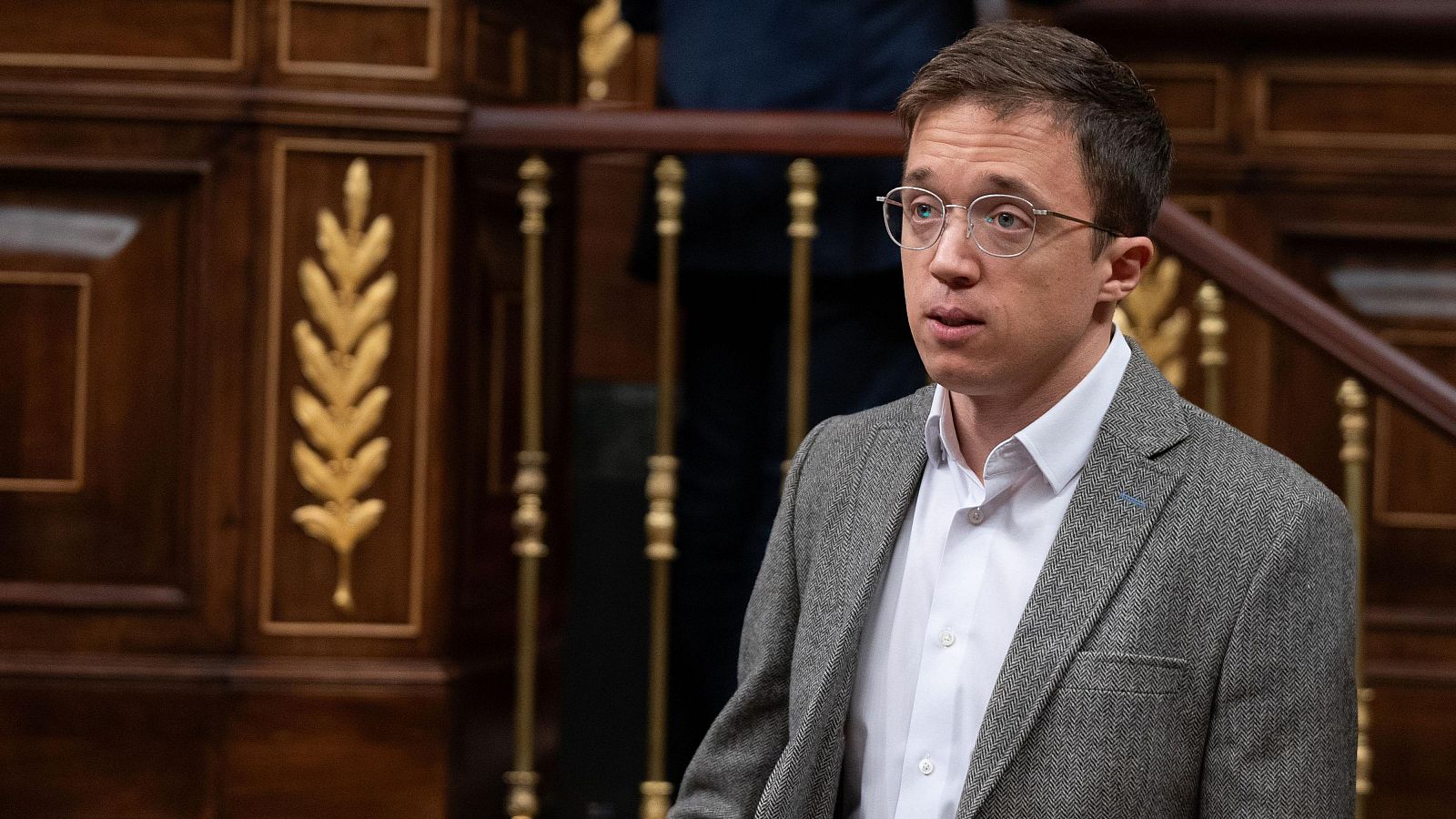 Errejón abandona la política "por el desgaste físico y emocional": "He llegado al límite" - Telediario 1 | Ver