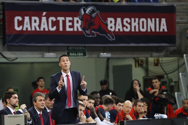 El Valencia Basket asalta Vitoria y provoca la dimisión de Prigioni