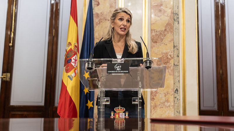 Yolanda Díaz reúne a Sumar con el interrogante del relevo de Errejón como portavoz en el Congreso