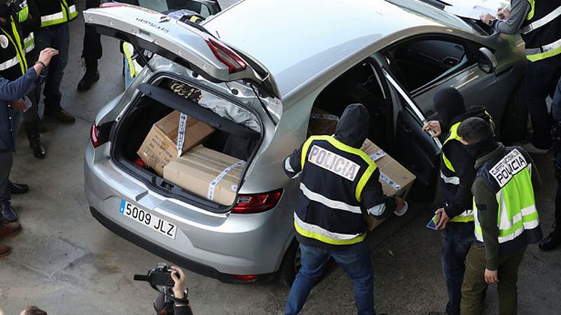 La Audiencia autoriza a la Policía para registrar una furgoneta de los Mossos en una incineradora