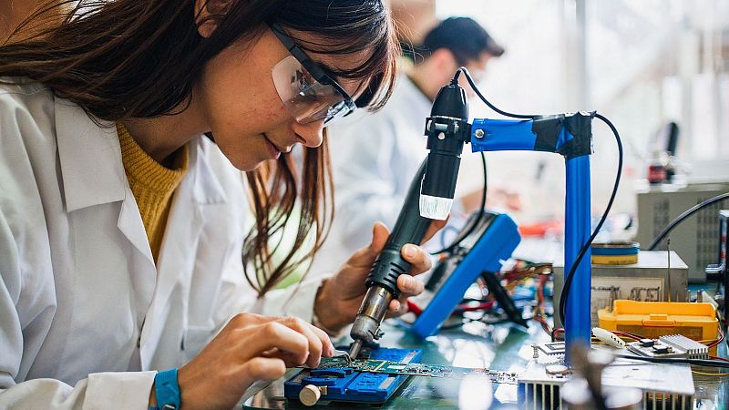 Canvia la forma de matricular-se a l'FP per reduir el nombre d'alumnes sense plaa