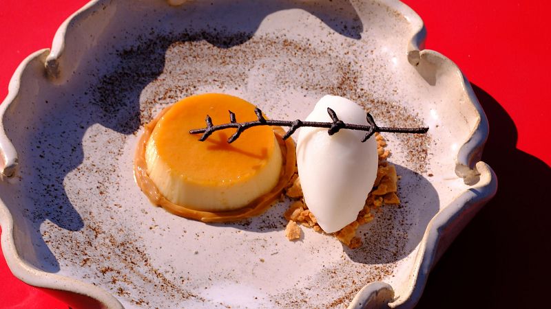 Receta de flan de huevo con toffee y helado de nata de MasterChef Celebrity 9