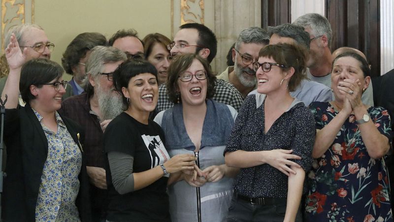 La CUP ignora el anuncio de Rajoy y convoca "una paella insumisa" el 21-D