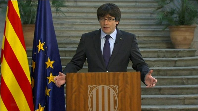 Puigdemont no se da por cesado y llama a la "oposición democrática" al 155