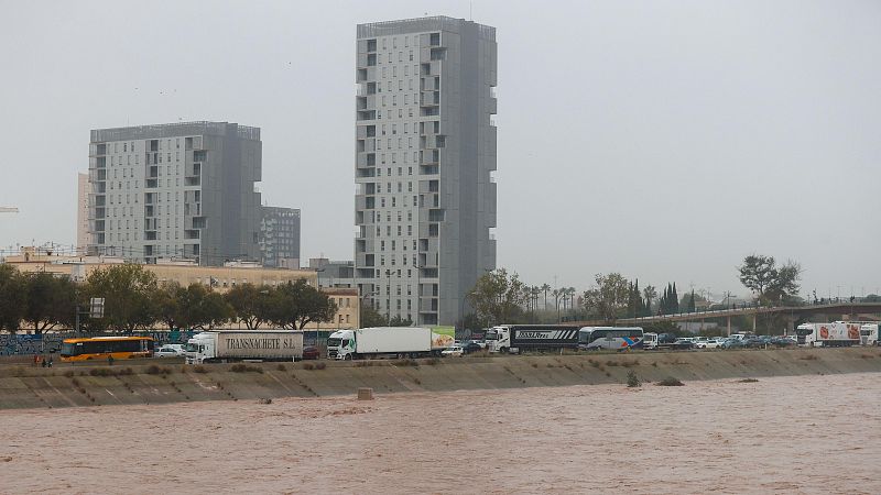 Teléfono de emergencia y atención a familiares de personas desaparecidas por las inundaciones en la Comunidad Valenciana