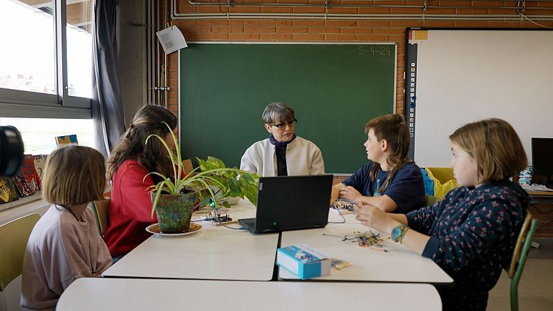 La connexió entre tecnologia i educació, a 'En Router'