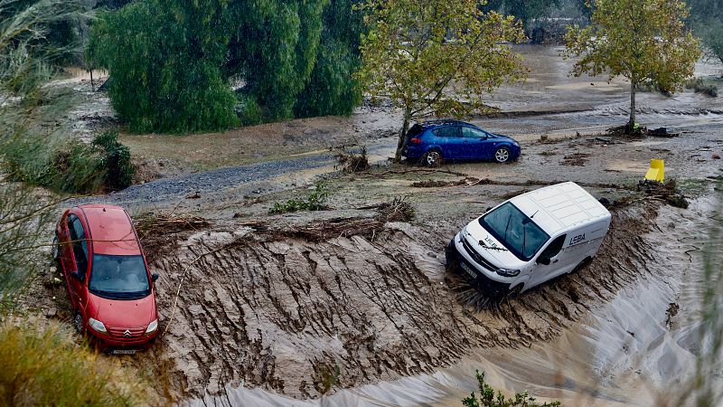 Recomendaciones sobre cómo actuar ante una DANA: evitar desplazamientos por carretera y alejarse de ríos y zonas bajas