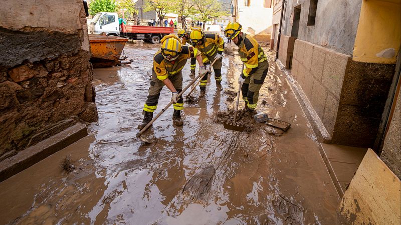 La DANA no cesa: Protección Civil pide a la población de Valencia, Castellón y Tarragona que no salga de casa