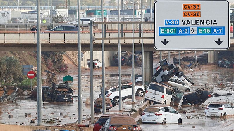 Mazón anuncia ayudas iniciales de 250 millones para los afectados por la DANA