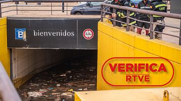 Efectivos de la UME junto al parking inundado del Centro Comercial Bonaire el 3 de noviembre