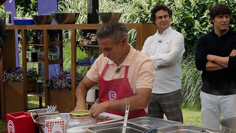 MasterChef Celebrity 9 | La confesión más sorprendente de Pitingo: "He cantado en una orgía"