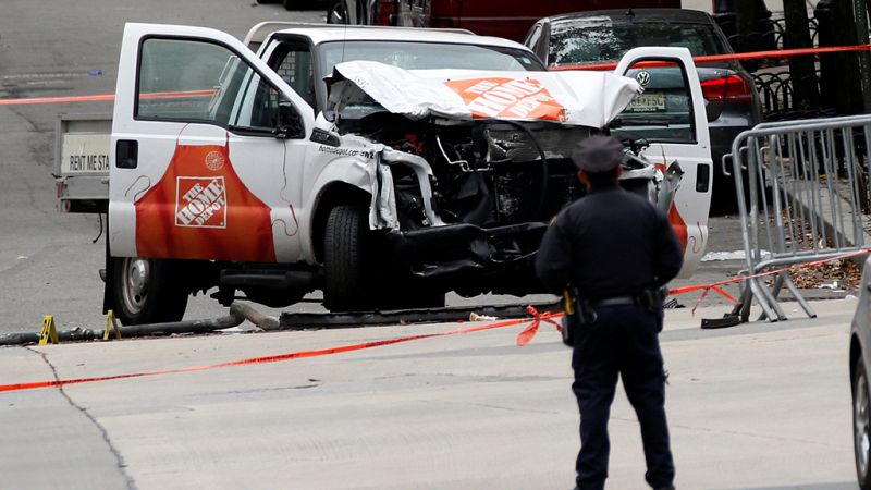 Un atropello terrorista en una avenida de Nueva York mata a ocho personas