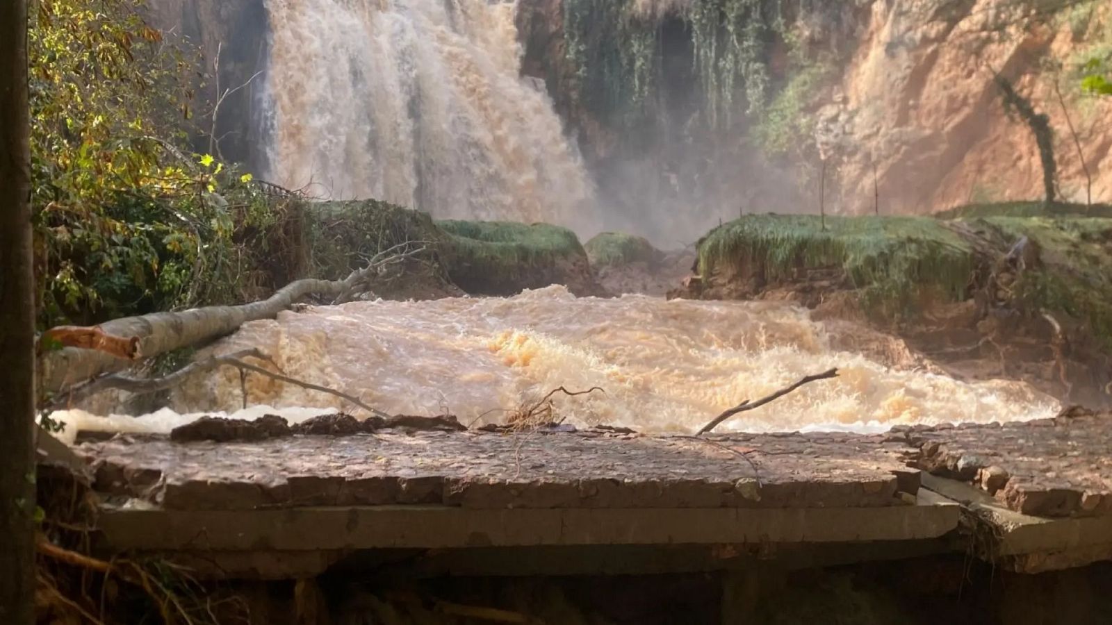 El Monasterio de Piedra, afectado tras el paso de la DANA - Aragón Informativos | Ver