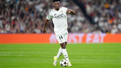 Aurlien Tchouameni durante el Real Madrid - AC Milan de Champions League.