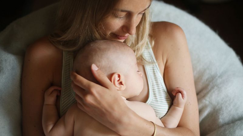 El Constitucional reconoce los permisos ampliados de 26 semanas a todas las familias monoparentales