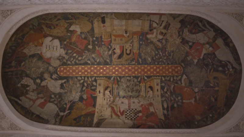 Por qu hay pinturas de personas en La Alhambra si estaba prohibido en el islamismo?