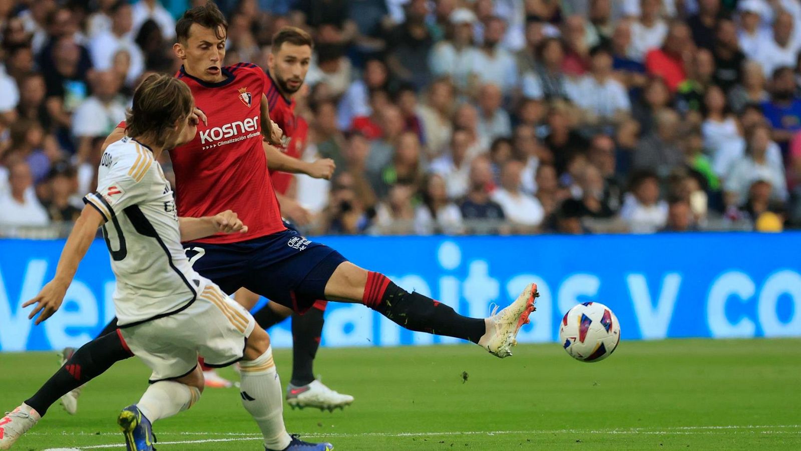 Osasuna examina las dudas de un Real Madrid sin margen de error