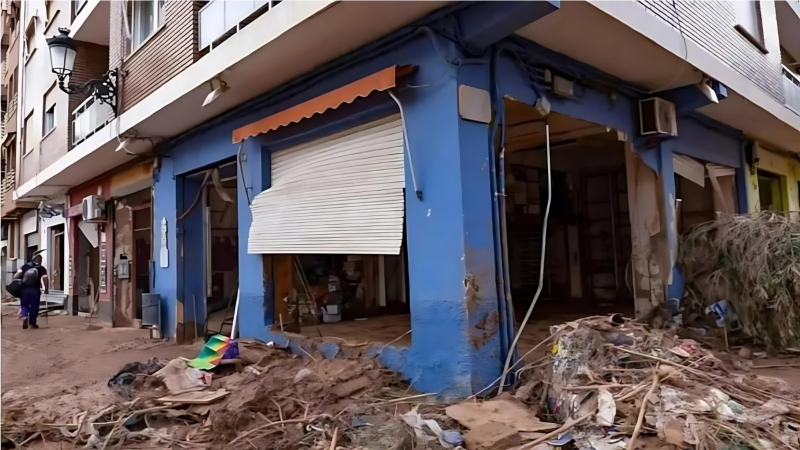 El Ministerio de Cultura ayudará a reconstruir librerías, cines y otros centros culturales afectados por la DANA