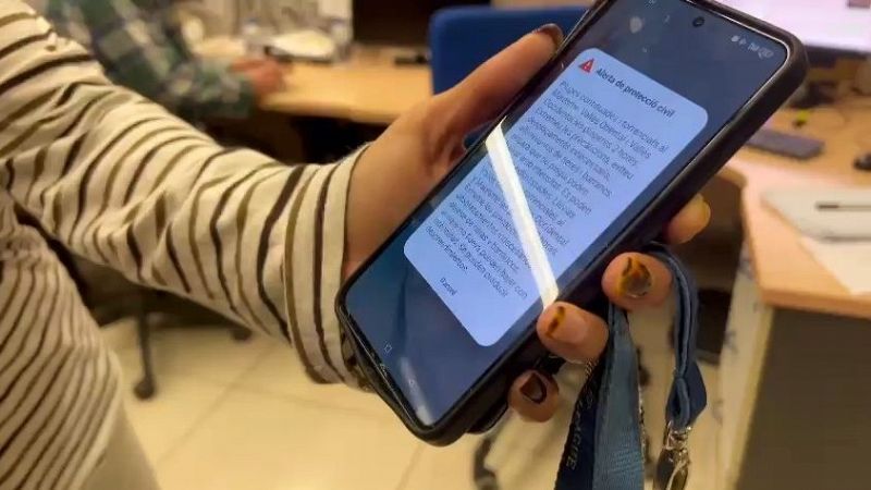 Com funciona el sistema d'alerta al mòbil?