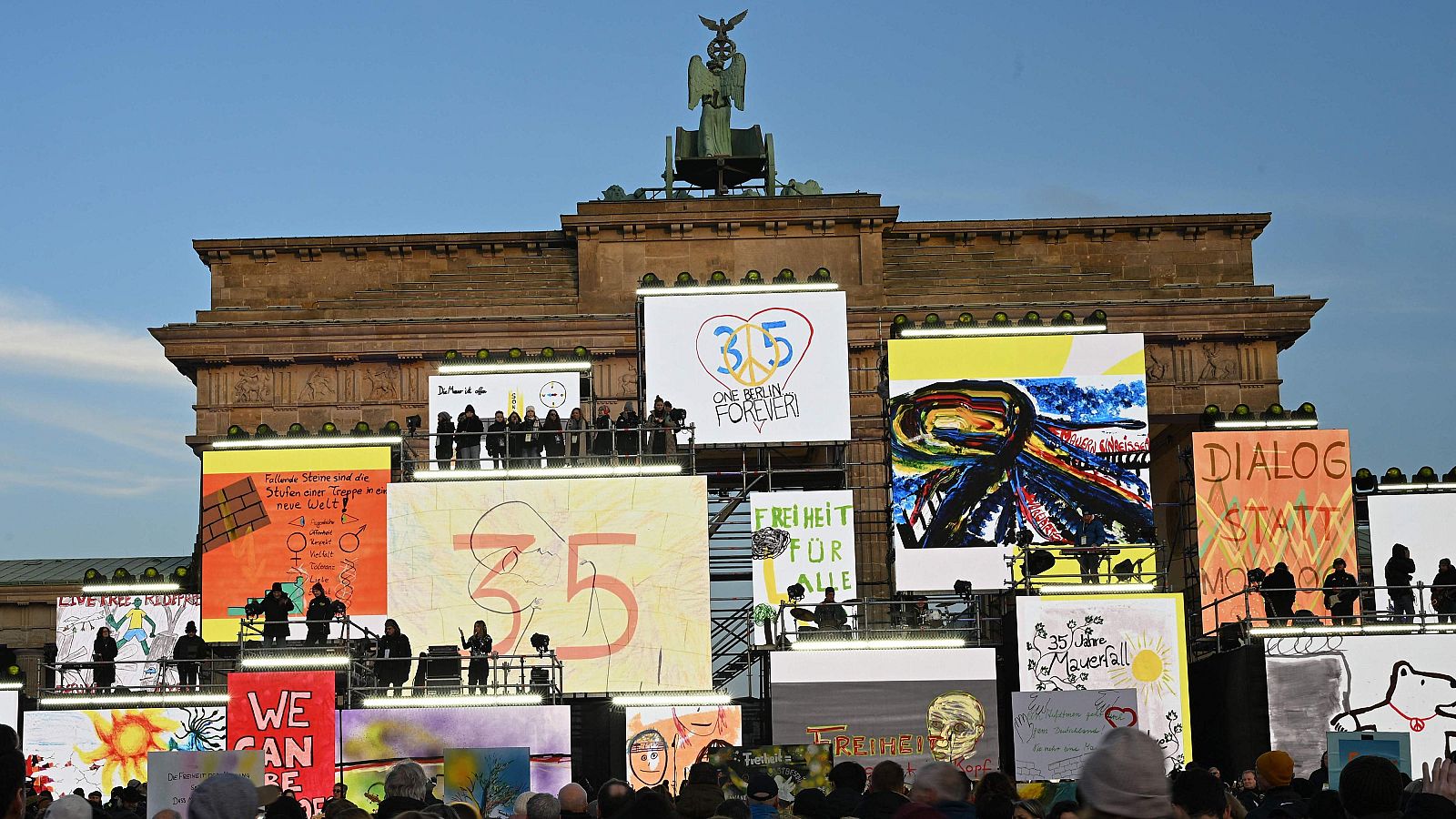 Alemania celebra el 35º aniversario de la caída del Muro de Berlín | Ver