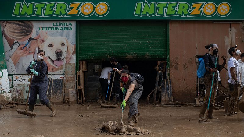 Los empleados en ERTE por fuerza mayor por la DANA superan los 9.000 y ya son 412 las empresas solicitantes