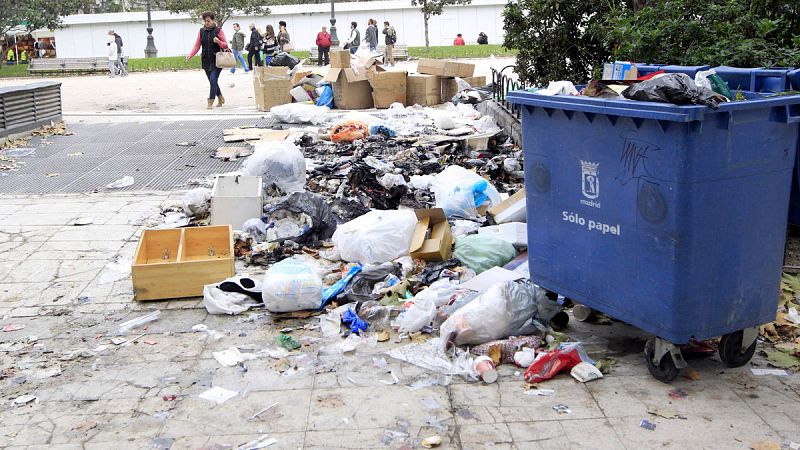 Huelga indefinida de recogida de basuras desde este lunes en Madrid, con servicios mínimos del 50%