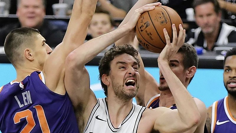 Pau Gasol destaca en defensa en una jornada perdedora para los españoles