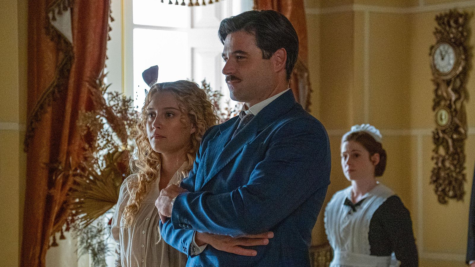 La Promesa: El recibimiento de Jana en la planta noble - La promesa | Ver