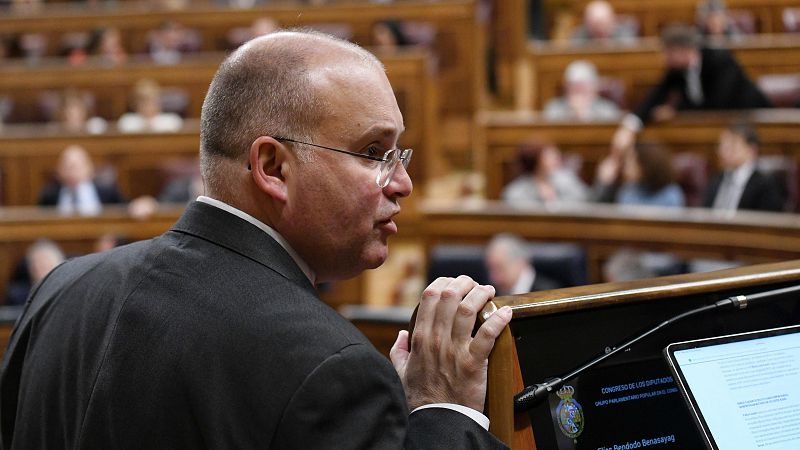 Montero insiste en que "no es momento de reproches" y el PP responde: "No han estado a la altura"