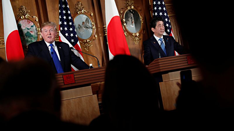 Trump y Abe escenifican la unión de EE.UU. y Japón frente a Corea del Norte