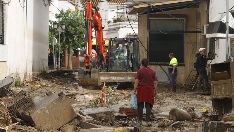 Málaga recupera la normalidad y enfrenta los estragos de la DANA: calles y casas anegadas y ríos desbordados