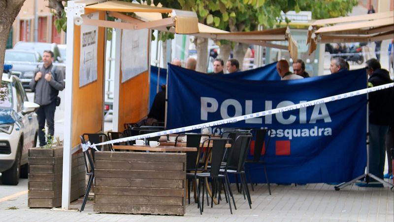 Maten un home a trets a la terrassa d'una cafeteria de Montgat